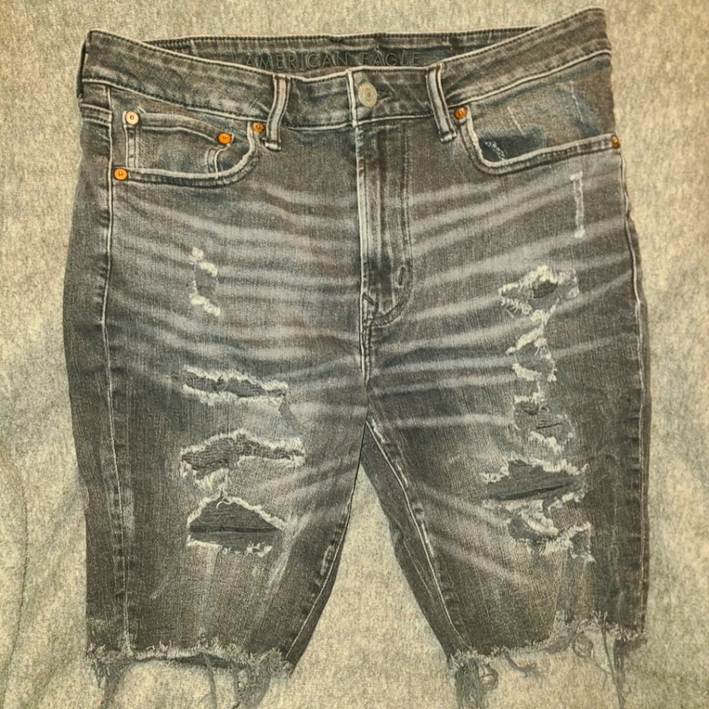 American Eagle Outfitters Black Destroyed Jean Shorts Mens sz 34